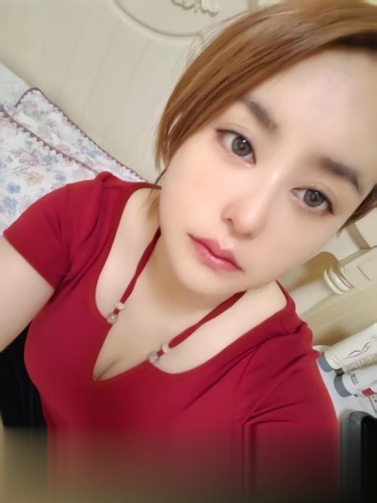 有点婴儿肥的姐姐