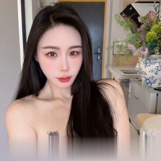 常熟美胸湘妹子小雪