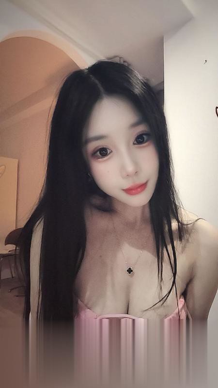 南站吊钟大奶
