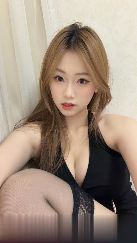 性感黑丝小薇