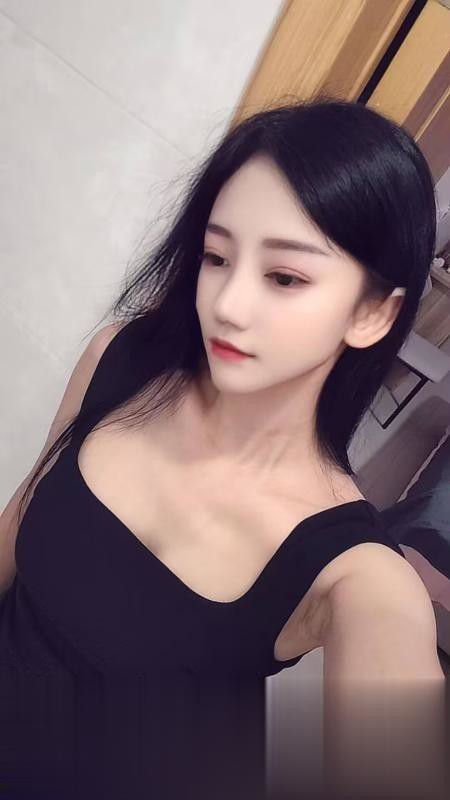 舌吻性感苗条老师