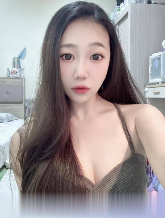 可甜可咸小御萝