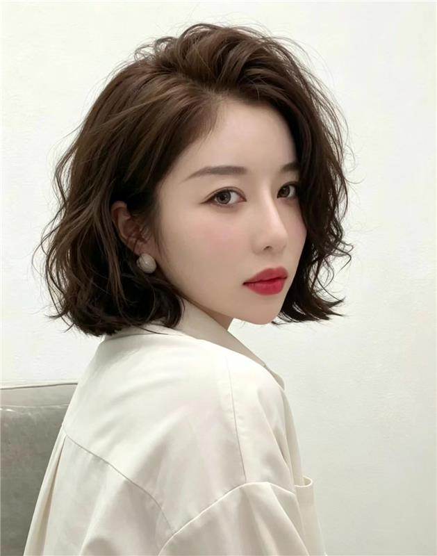 大美女下海兼职了