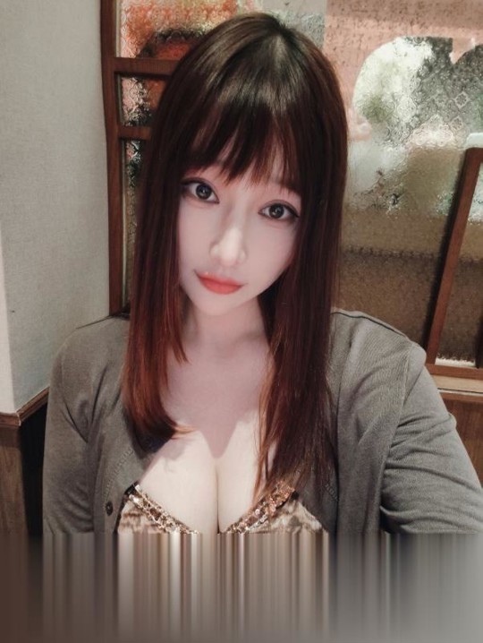 九堡黑长直大奶安琪