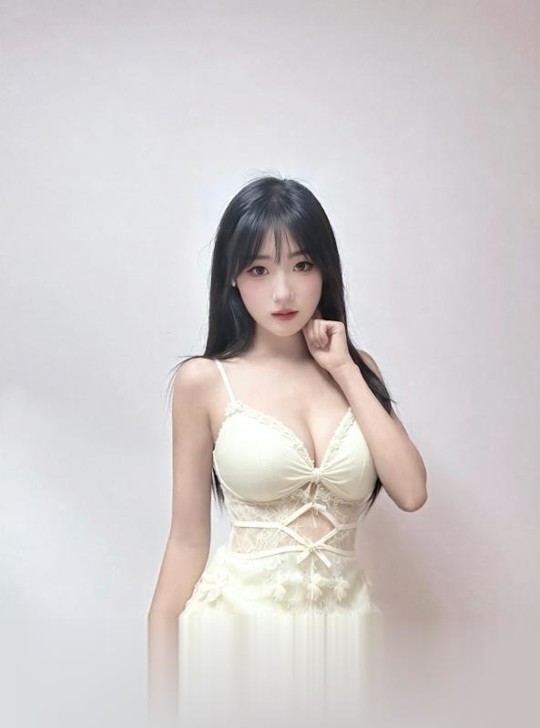 光谷性感大长腿馨儿